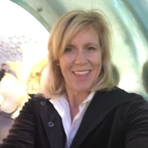 Meet your Posher, Gloria